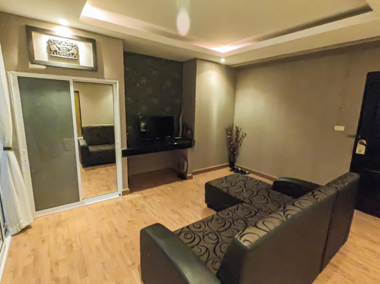 Inspire House Hotel Чиангмай Екстериор снимка