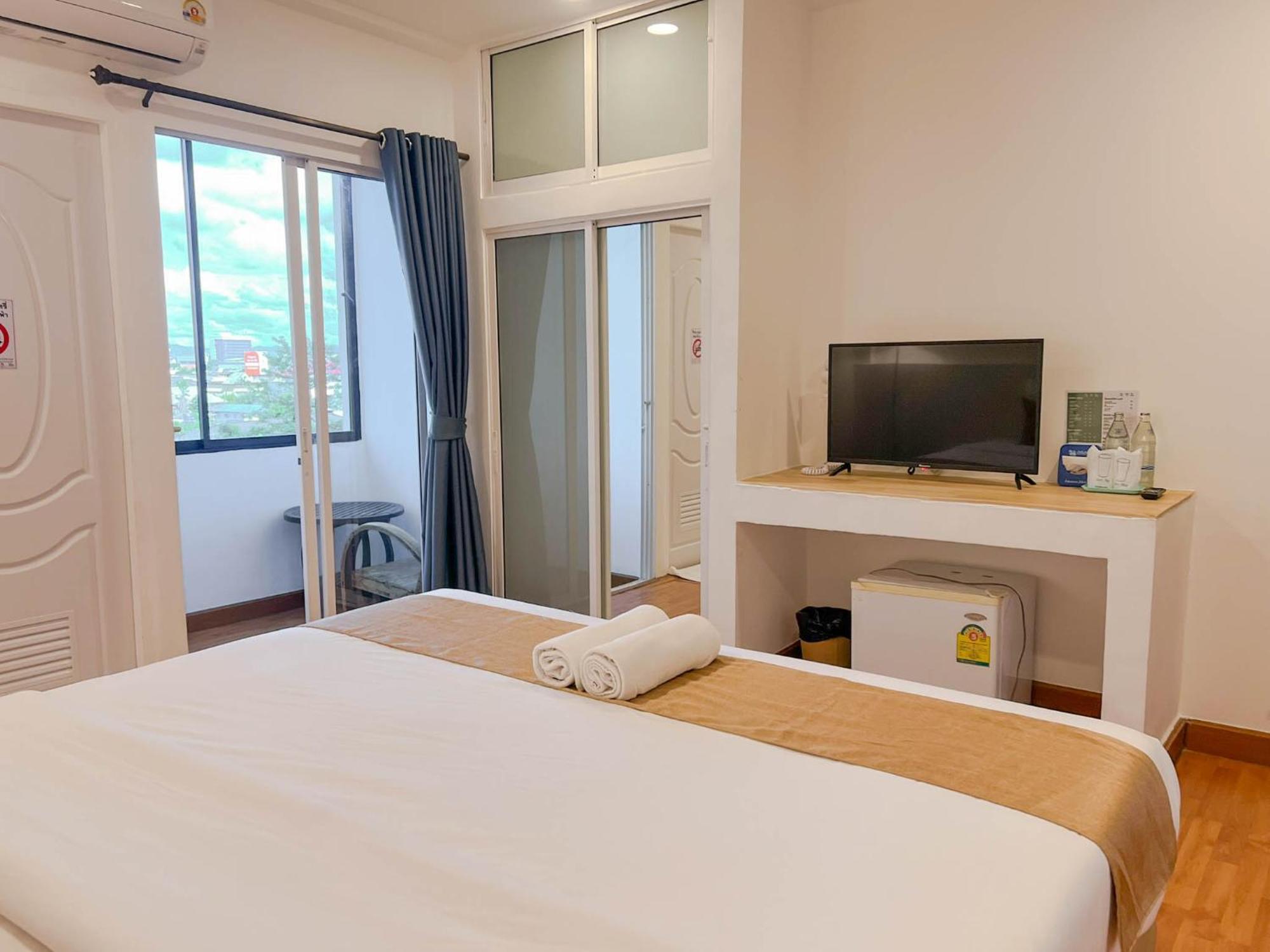 Inspire House Hotel Чиангмай Екстериор снимка