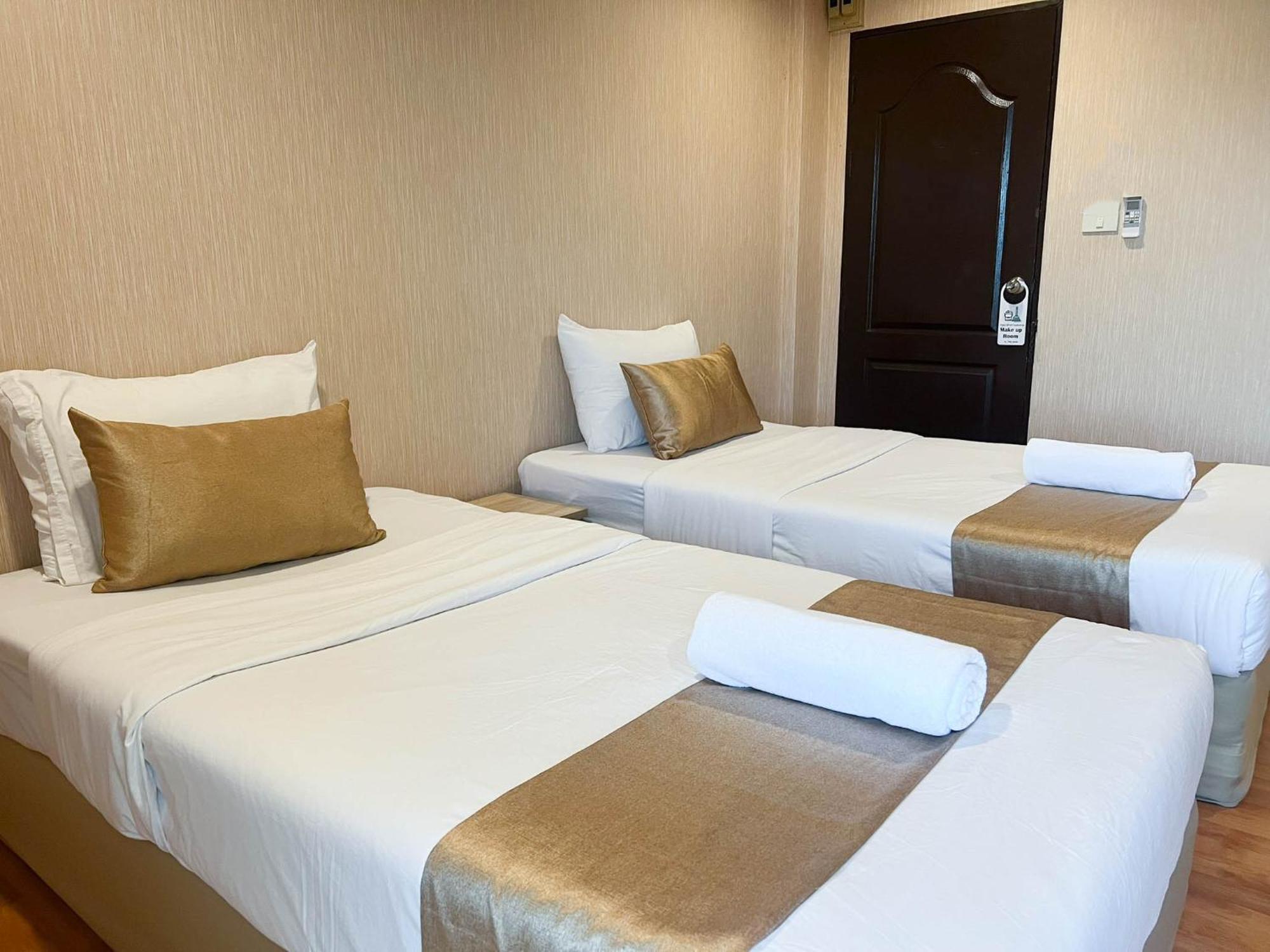 Inspire House Hotel Чиангмай Екстериор снимка